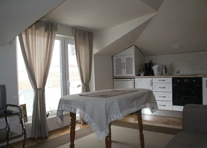 Paradise Corner 帕莫瑞