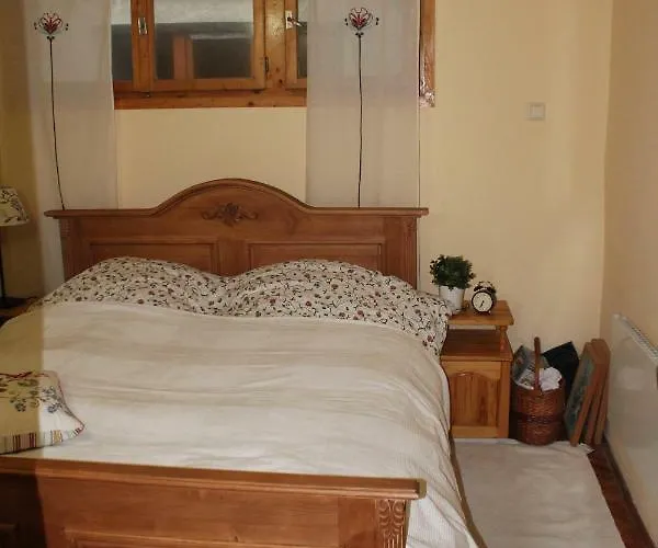 Paradise Corner 帕莫瑞